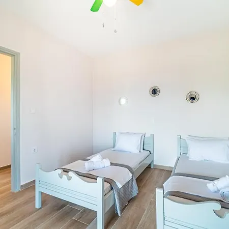 Tomazos Fay's House Ferienhaus *